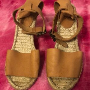 Picón Leather Wedge Sandals